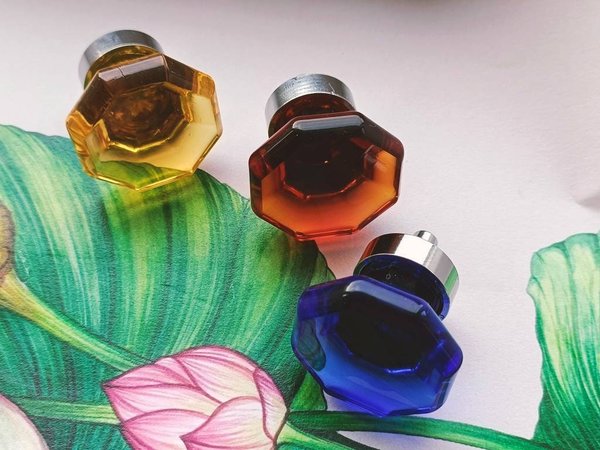 Vintage style glass crystal cabinet pull in bright colours/Glass geometric shaped door knob/Blue, yellow or red crystal drawer handle