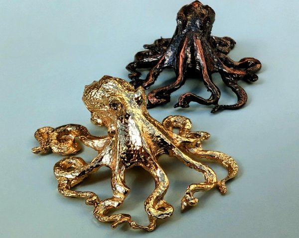 Gold or bronze octopus cabinet pull/Brass Kracken drawer knob/Octopus drawer handle/quirky furniture hardware/deep sea door knob/Fun handles