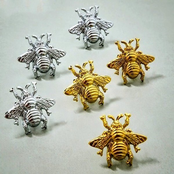 Gold or silver bumble bee cabinet pull/Honey bee drawer knob/Shiny gold or silver bee door handle/IKEA furniture hack/Bee door knob